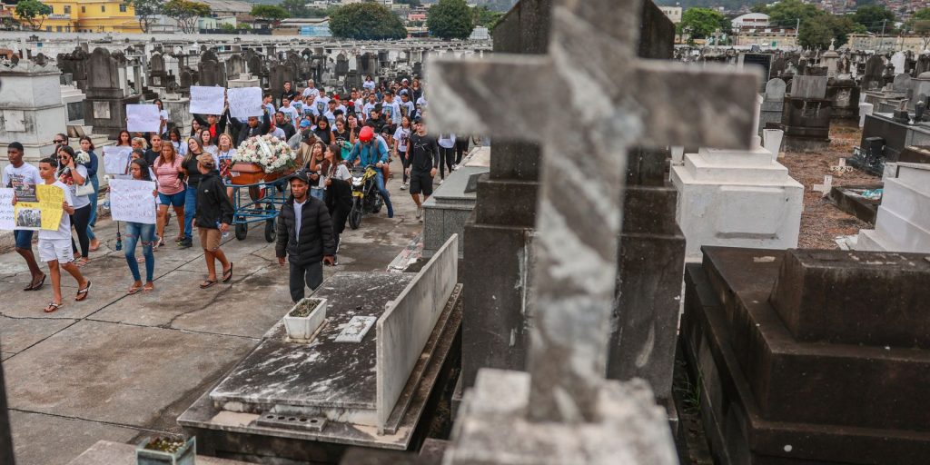 Pt, psol e pcdob acionam stf por acesso a perícias de corpos
