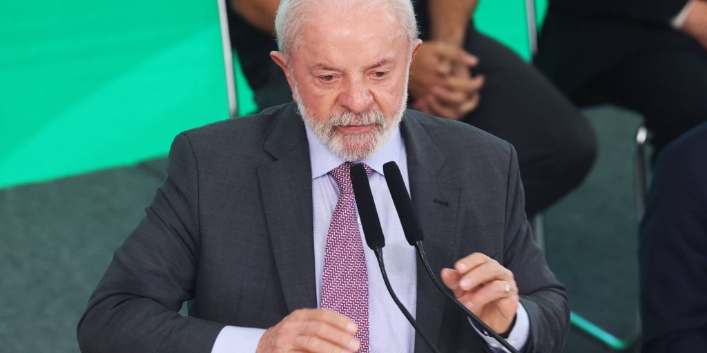 Lula convoca ministros para discutir operação policial com mortos no rio
