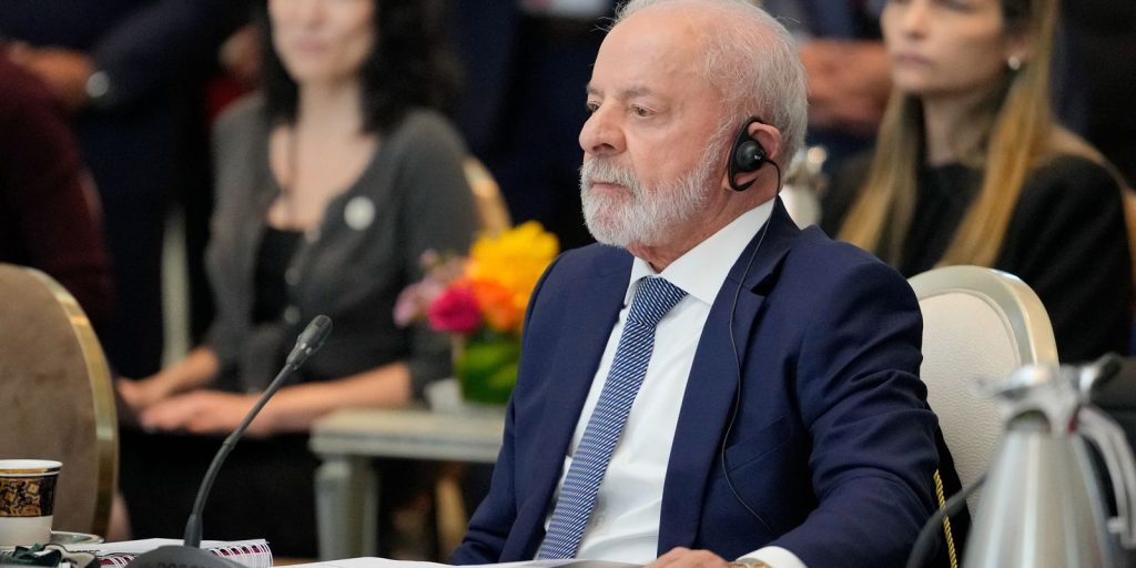 Lula busca acordo tarifário em encontro com trump na ásia