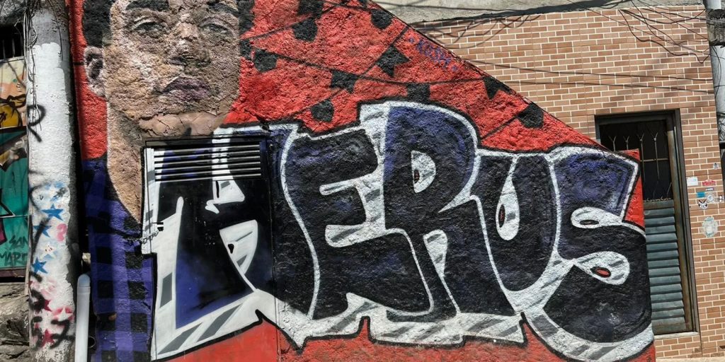 Jovem morto em operação policial é homenageado com memorial