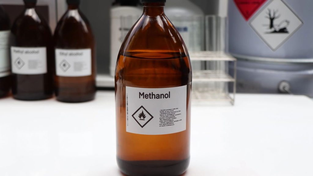 Metanol: entenda os riscos e saiba como se proteger da intoxicação