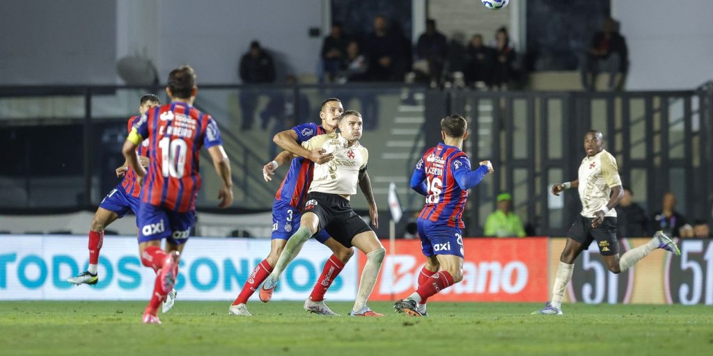 Mirando libertadores, bahia enfrenta vasco em crise na fonte nova