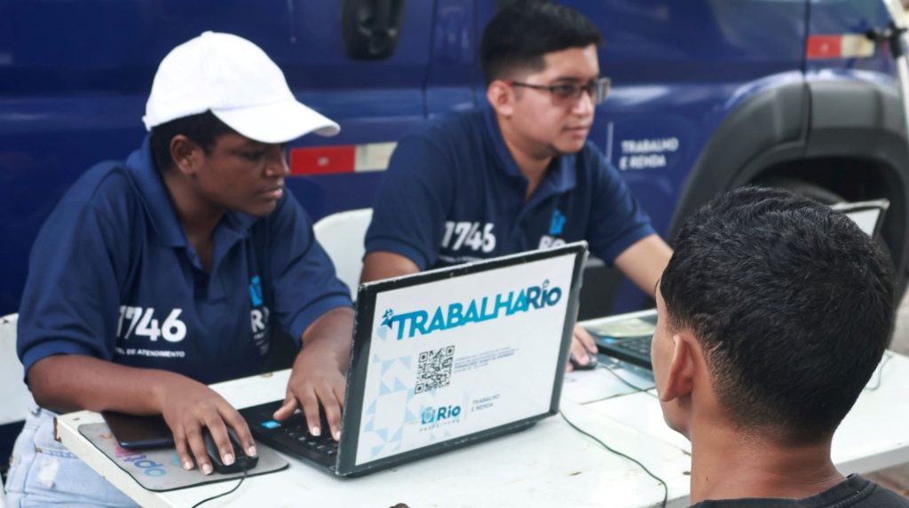 Prefeitura anuncia 1.569 oportunidades de emprego para diversos níveis de escolaridade