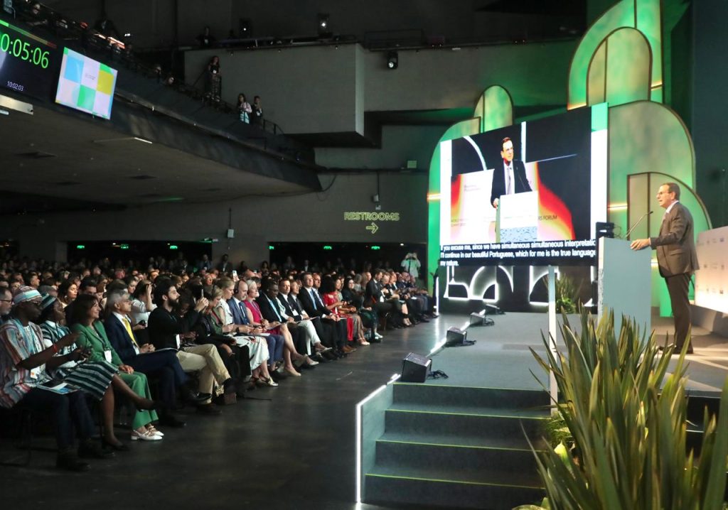 Prefeitos lideram abertura da cúpula mundial da c40