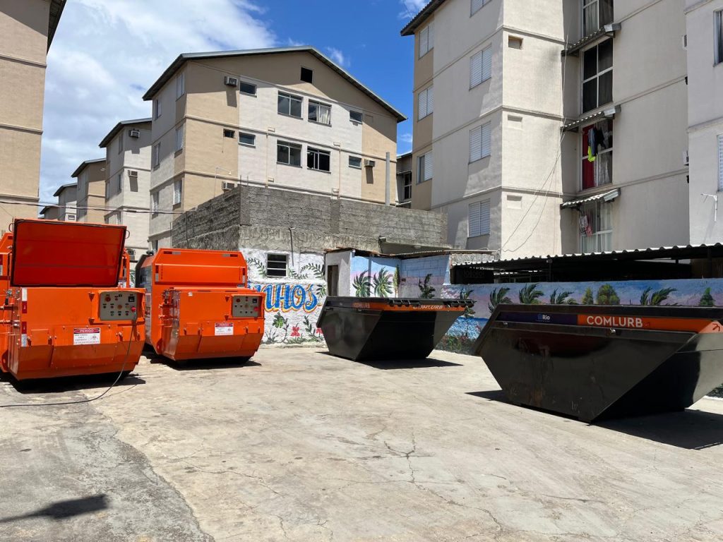 Ecoponto renovado e limpeza intensificada beneficiam manguinhos