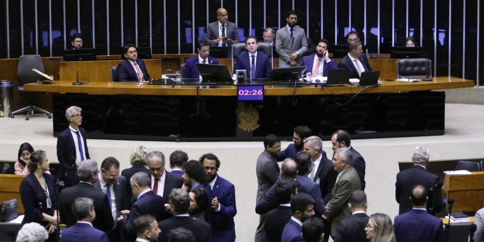Câmara aprova texto-base de projeto que endurece penas contra facções