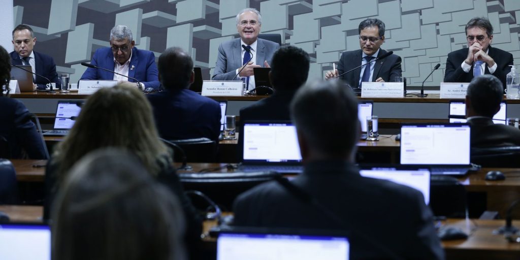 Comissão do senado aprova isenção de ir para salários até r$ 5 mil