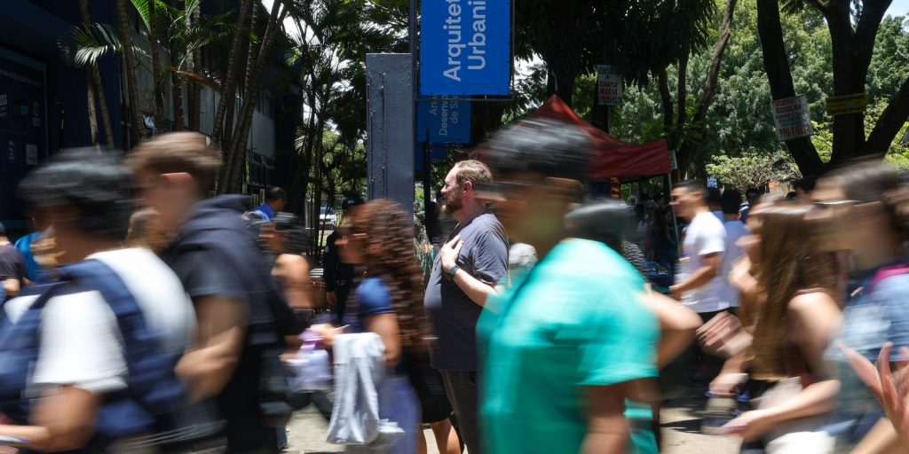 Abstenção no enem 2025 mantém média, com 27% dos candidatos ausentes