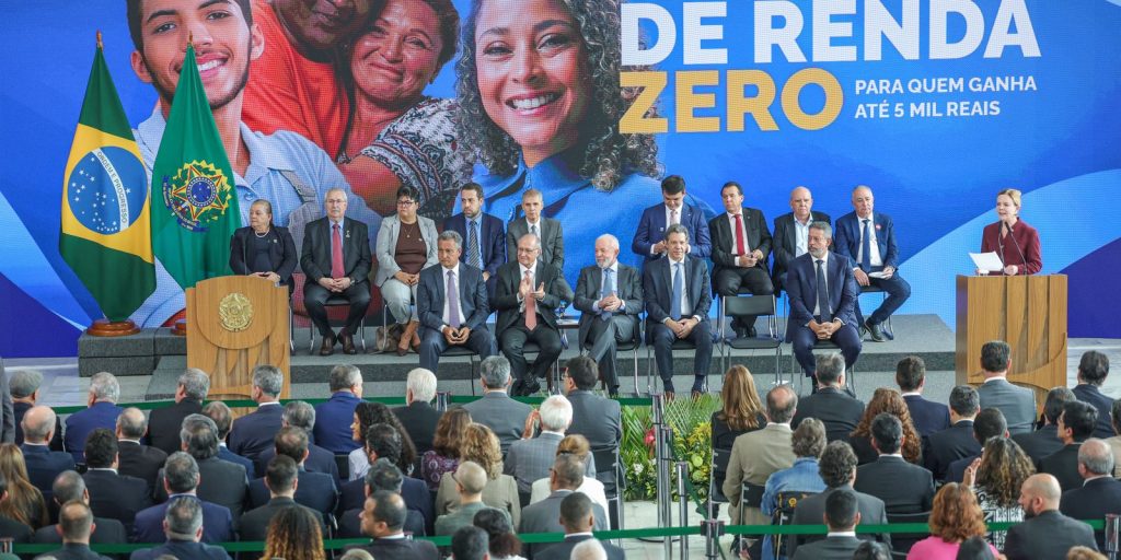 Lula isenta imposto de renda para quem ganha até r$ 5 mil