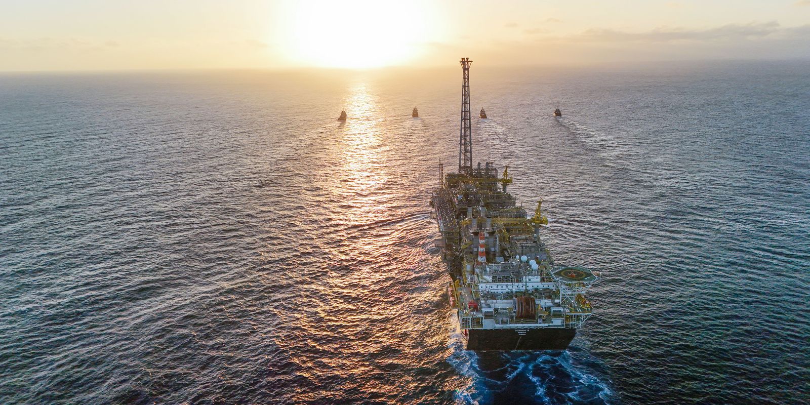Petrobras atinge produção recorde e supera metas em 2025