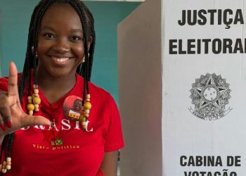 Ana Elisa Santos Silva é a deputada federal mais jovem eleita no Brasil