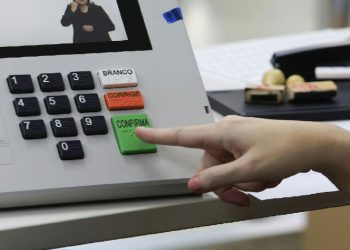 Ausência no primeiro turno não impede voto no segundo turno se o título estiver regular