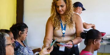 Enel e Prefeitura de Maricá promovem troca de lâmpadas e atendimentos no CRAS São José
