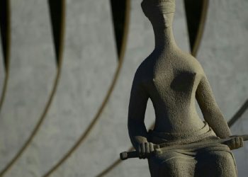 Homem que se dizia imperador é contido ao tentar entrar no STF em Brasília