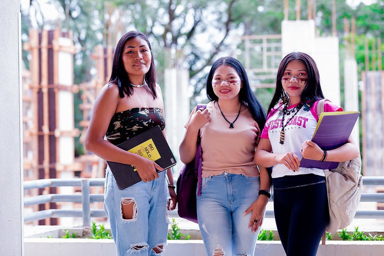 MEC amplia prazo de inscrição para pós-graduação de estudantes indígenas até outubro