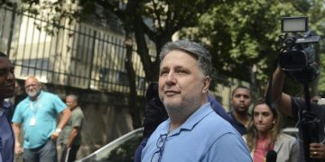 MPE apoia desistência de Garotinho e Douglas Ruas pode vencer no primeiro turno no Rio de Janeiro