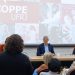 Reitor da UFRJ debate segurança e falta de pessoal em visita à Coppe