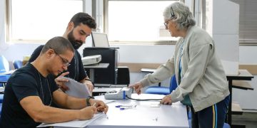 São Paulo registra substituição de 251 urnas eletrônicas durante o primeiro turno das eleições